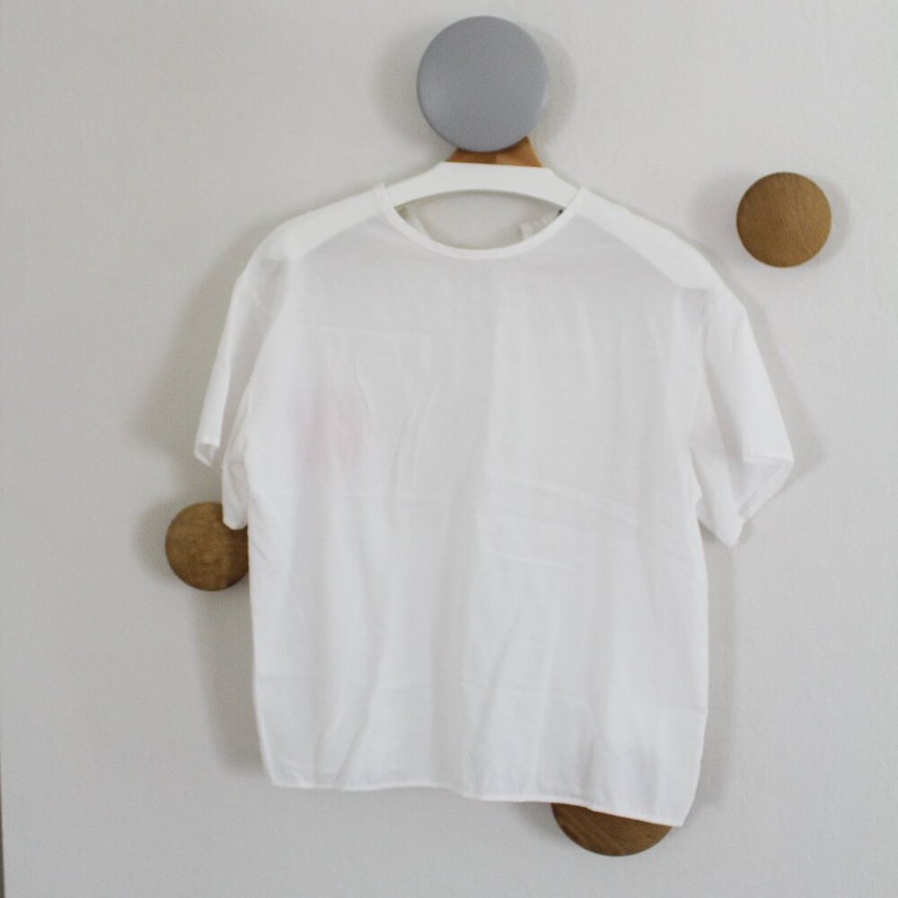 VINTAGE Gemilli White Short Sleeve Blouse / Top Lightweight Sheer Size: SMALL